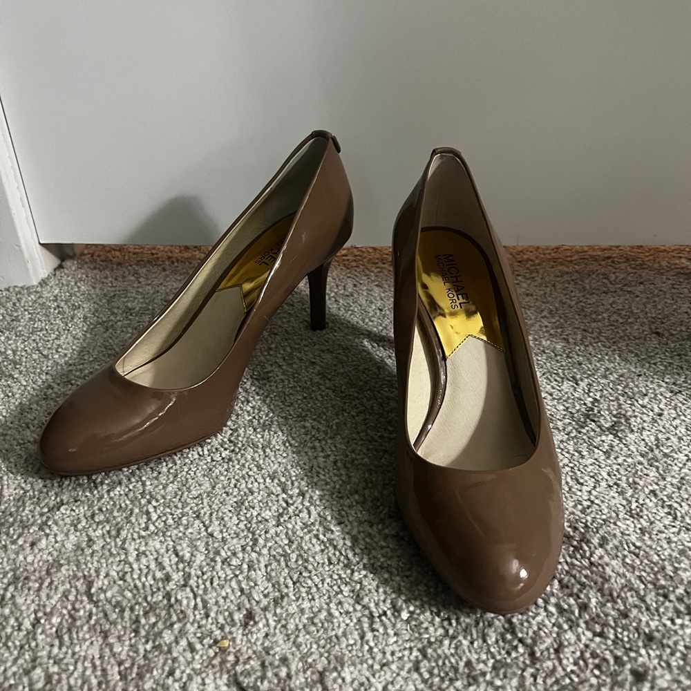 Michael Kors Nude Tan Heels 8.5 w